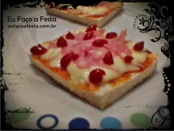 Mini pizza de pão de forma