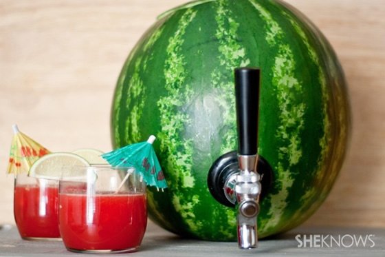 Sirva com criatividade - Dispenser de Melancia