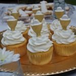 Cupcakes decorados primeira comunhão - Cool Party Favors