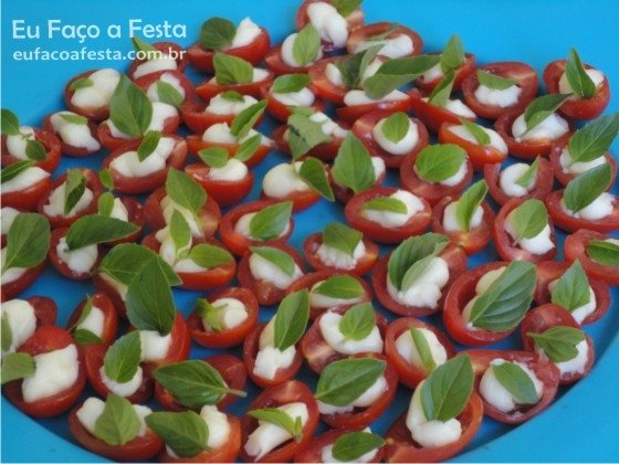 Aperitivo de tomate cereja