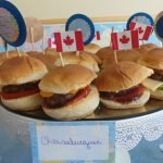Mini cheeseburgueres canadenses