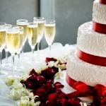 Recepção de casamento - bolo com champanhe