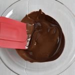 Como temperar chocolate no microondas