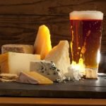 A incrível harmonização da Cerveja com o queijo