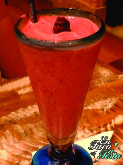 Smoothie tropical Eu Faço a Festa - Portal Eu Faço a Festa